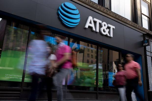 AT&T: Demanda colectiva por cobro indebido a casi 845,000 usuarios